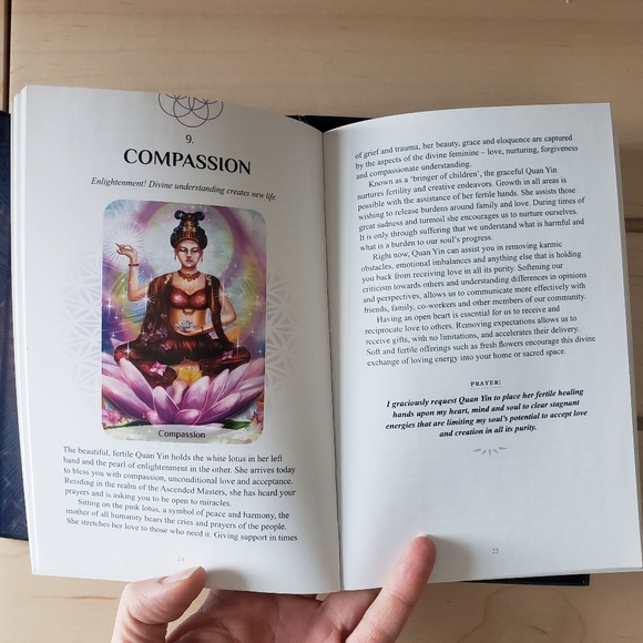 Scared Power Tarot Reading Cards - Picture 3 of 5